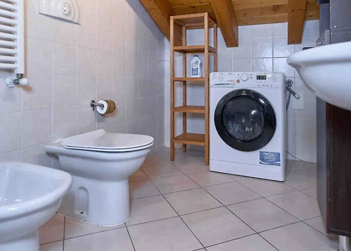 App 19 Elegante Mansarda Con Terrazzo E Parcheggio Lägenhet *