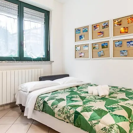 App 19-elegante Mansarda Con Terrazzo E Parcheggio דירה *