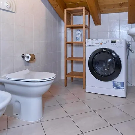 App 19 Elegante Mansarda Con Terrazzo E Parcheggio Lejlighed *
